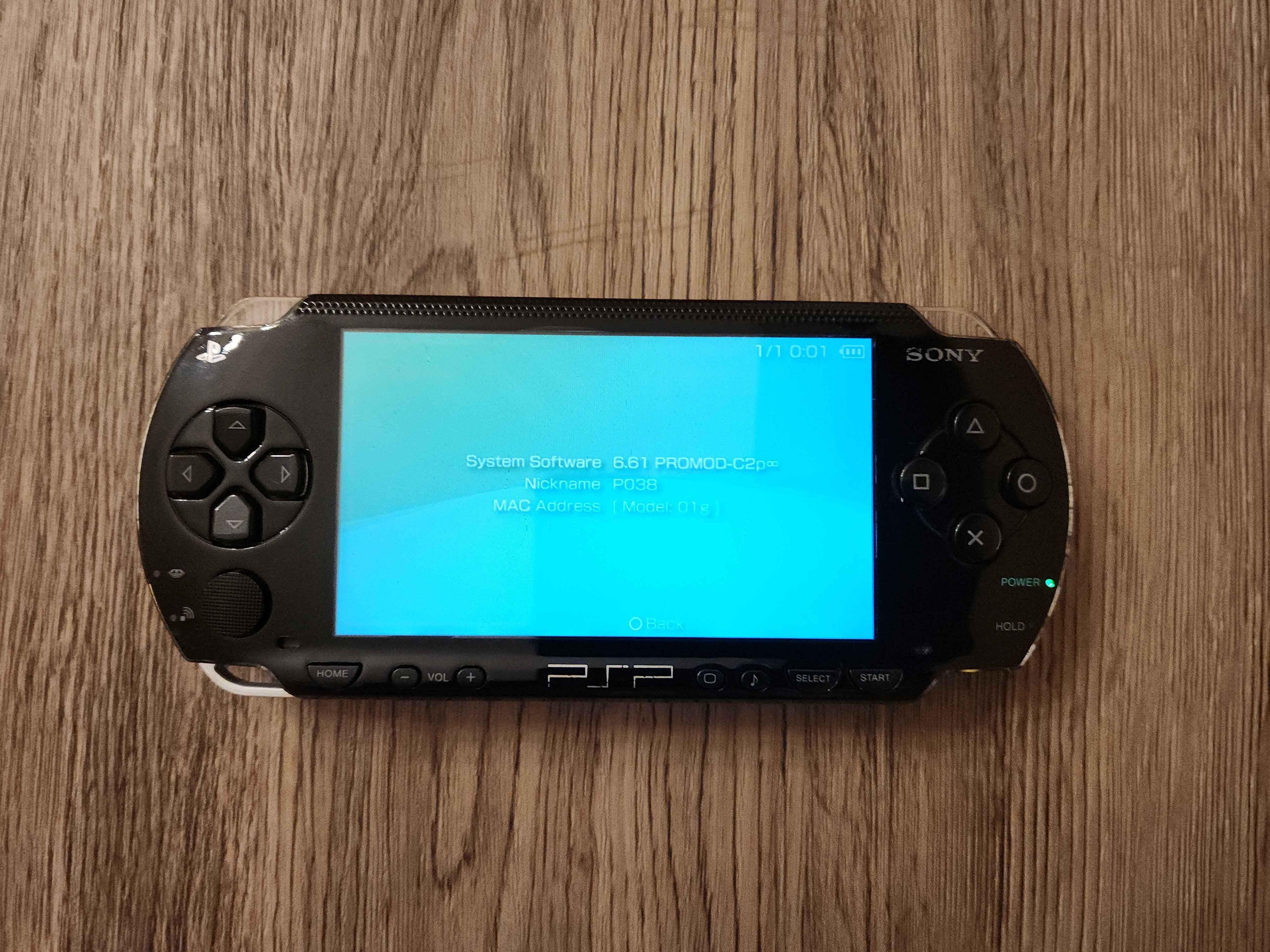 PlayStation Portabil (PSP) 1004 - modat, complet functional, card 64GB