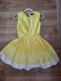 Прекрасна жълта рокля