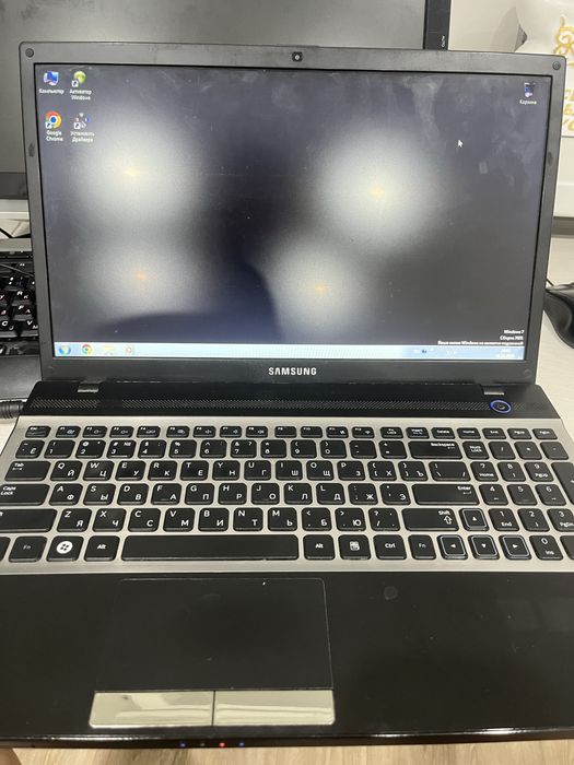 Продам ноутбук Samsung NP300E5C
