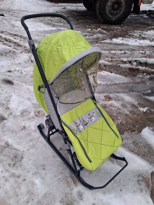 Санки на колёсиках