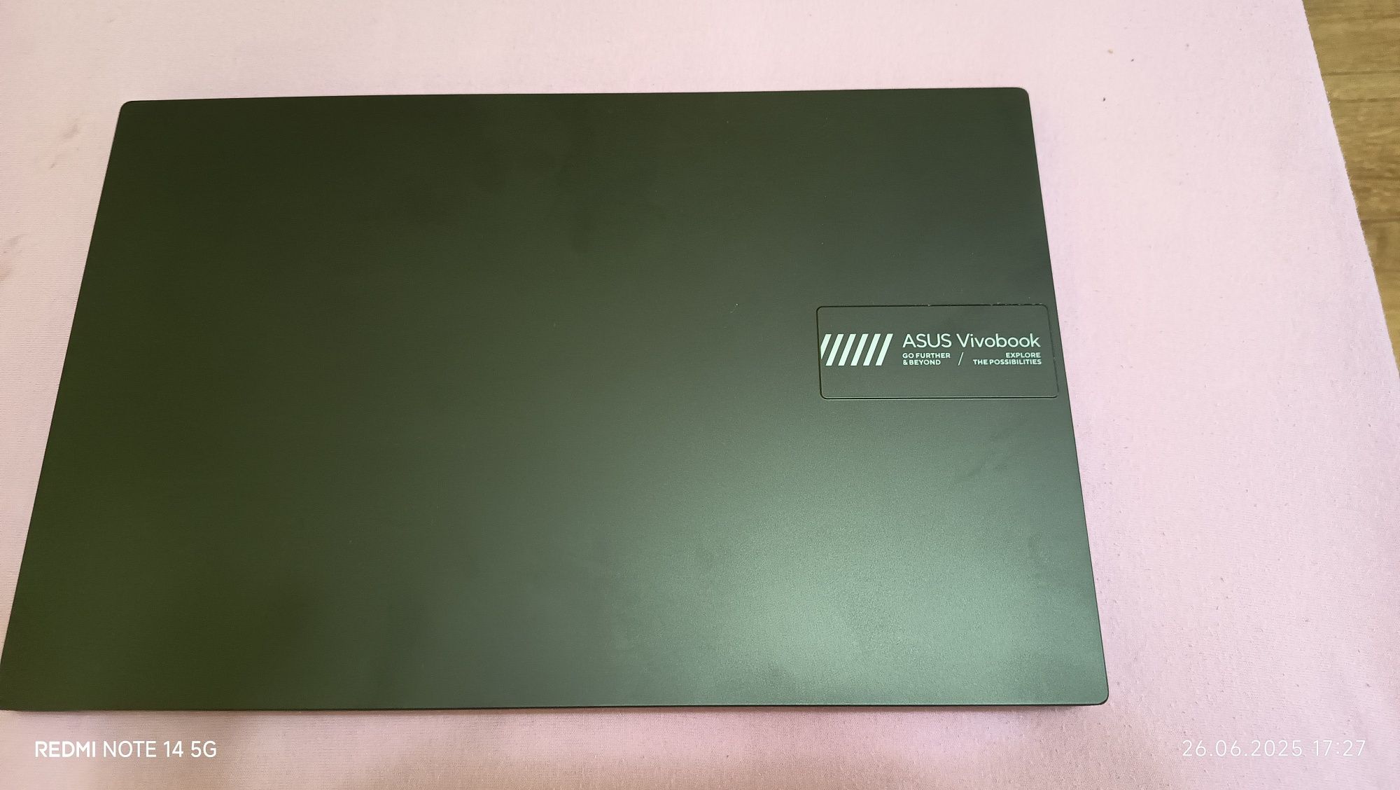 Vând laptop asus vivobook go 15 un an de folosință