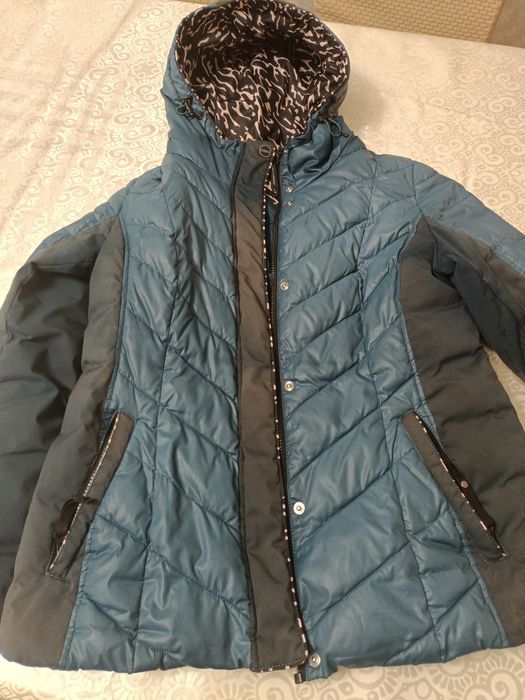 Отдам куртку женскую