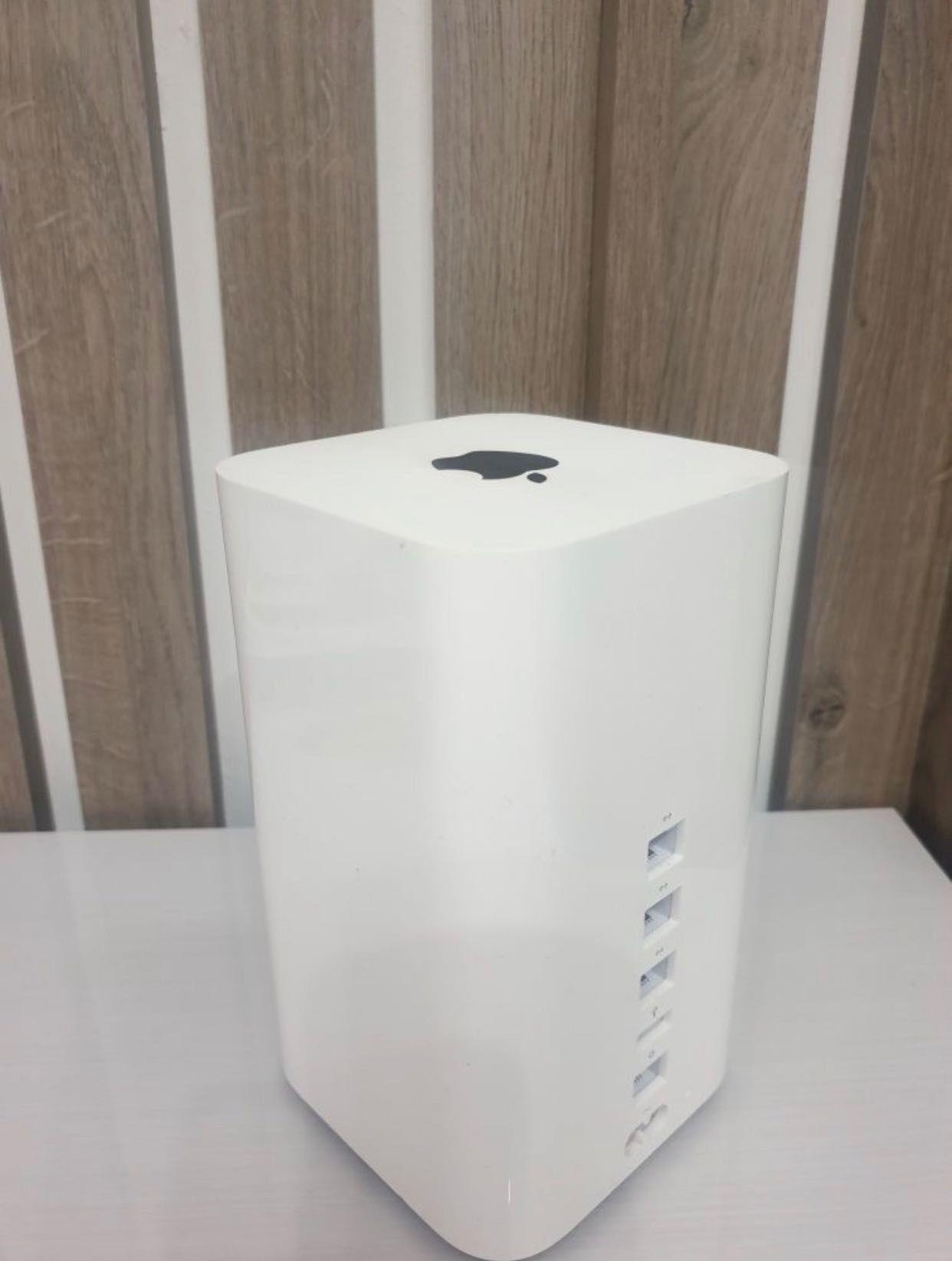 Маршрутизатор Apple AirPort Extreme A1521. САЩ