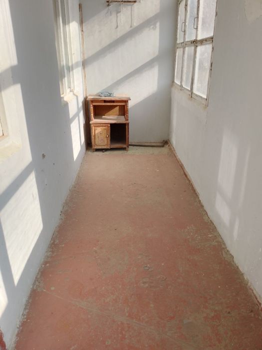 1 хоналик уй сотилади без ремонт , Галаба шох кучаси 71 дом 3 чи этаж