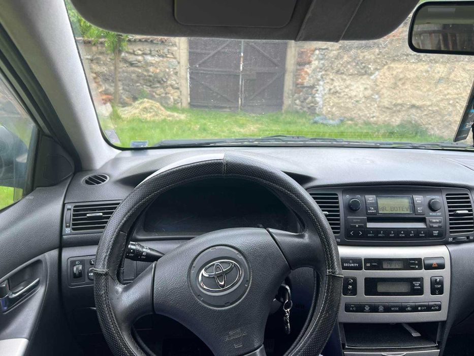 На части Toyota Korolla 2002 дизел комби