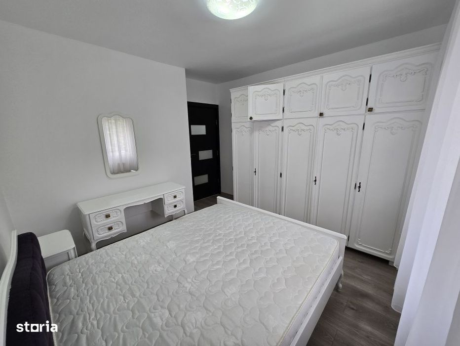 Apartament 3 camere  Piata Sud