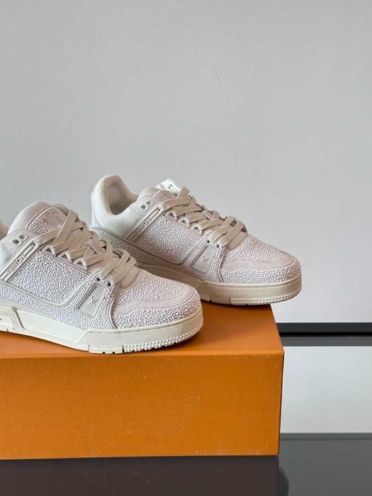 Adidasi Louis Vuitton Trainer Premium