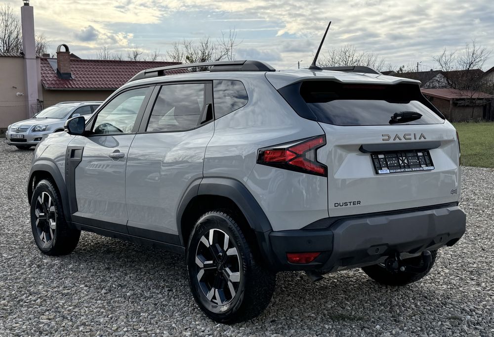 Duster 2025  Hybrid 4x4 2500 km