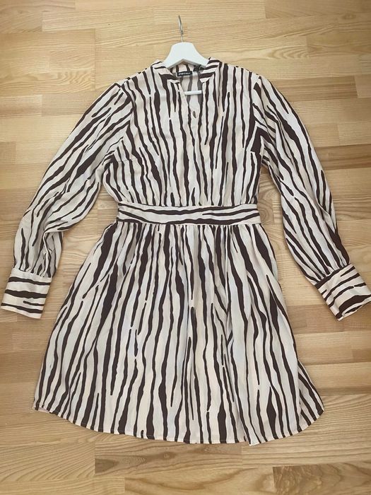 Елегантна рокля, Pieces