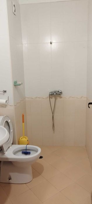 Под наем двустаен апартамент в Цветен квартал.