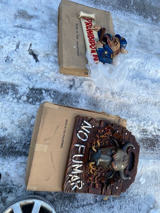 Placă cu fumatul interzis și intrarea oprita