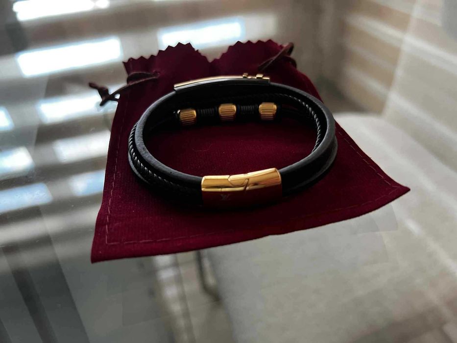 Гривна на Louis Vuitton