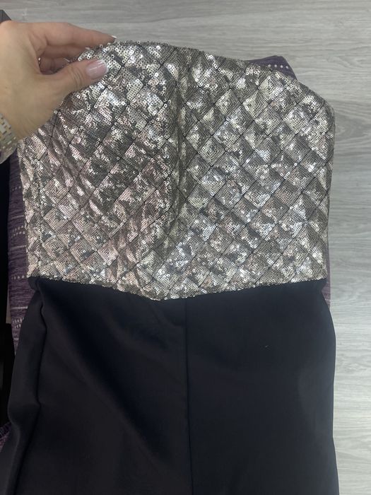 Стилен гащеризон Mango с бляскава сребриста горна част