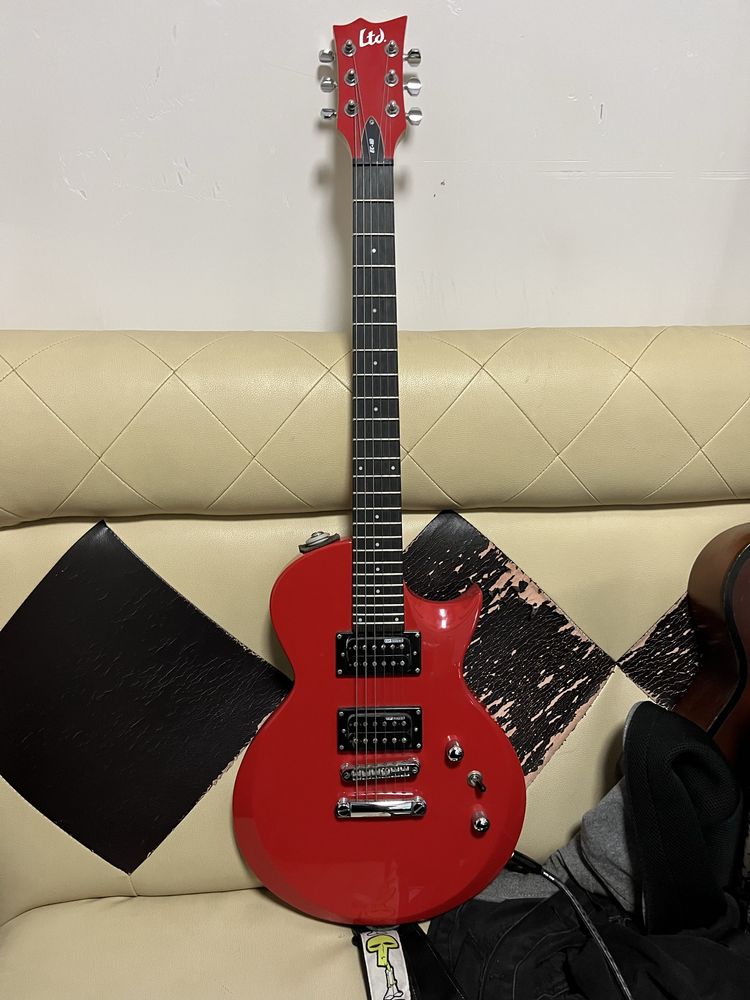 электрогитара LTD EC10