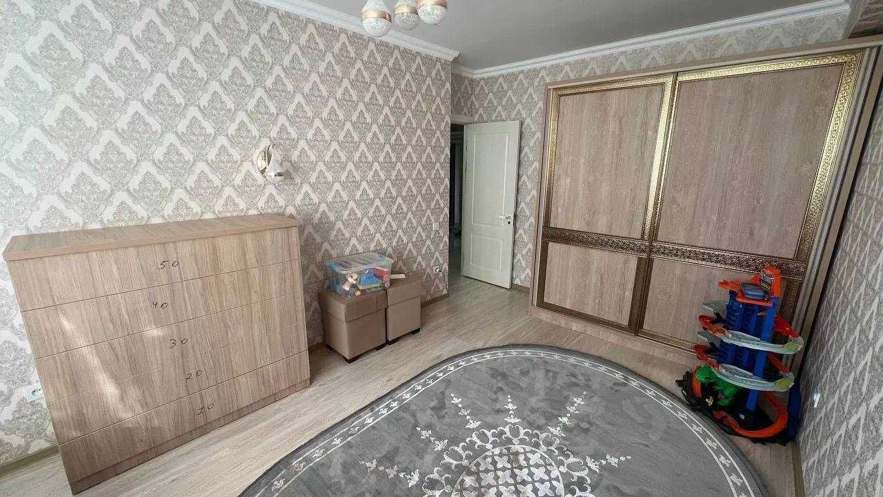 ПРОДАЕТСЯ 5/7/9  107м2 Ц-4 Шедевр