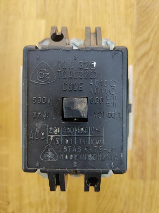 Vând contactor 32A - 500V