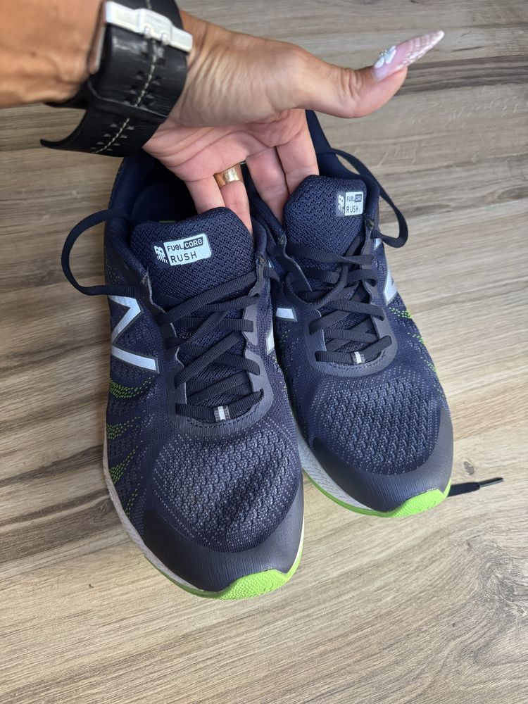 Оригинални тъмно сини маратонки New Balance FuelCore Rush v3 ! 45 н