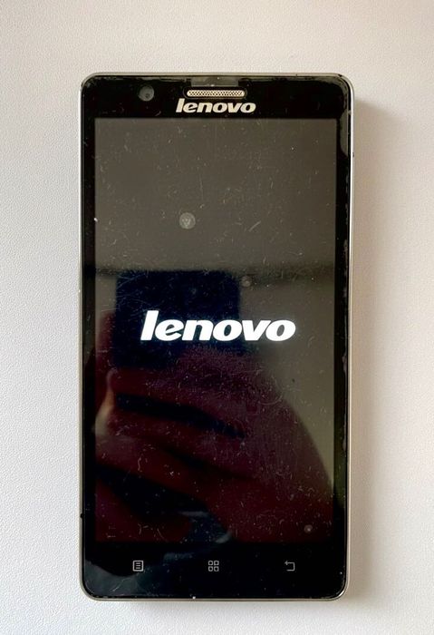РАБОТЕЩ Телефон Lenovo