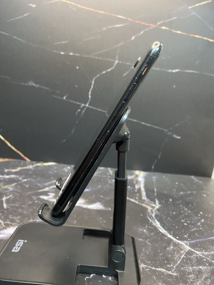 iPhone SE 2020 / Айфон СЕ 2020