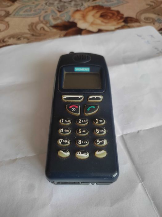 Продавам телефон "Sony Ericsson"