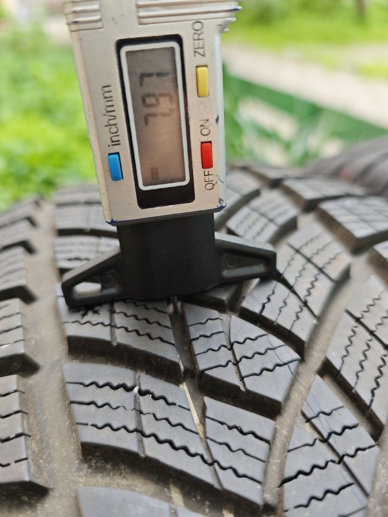 Зимни гуми Goodyear 225/55/19