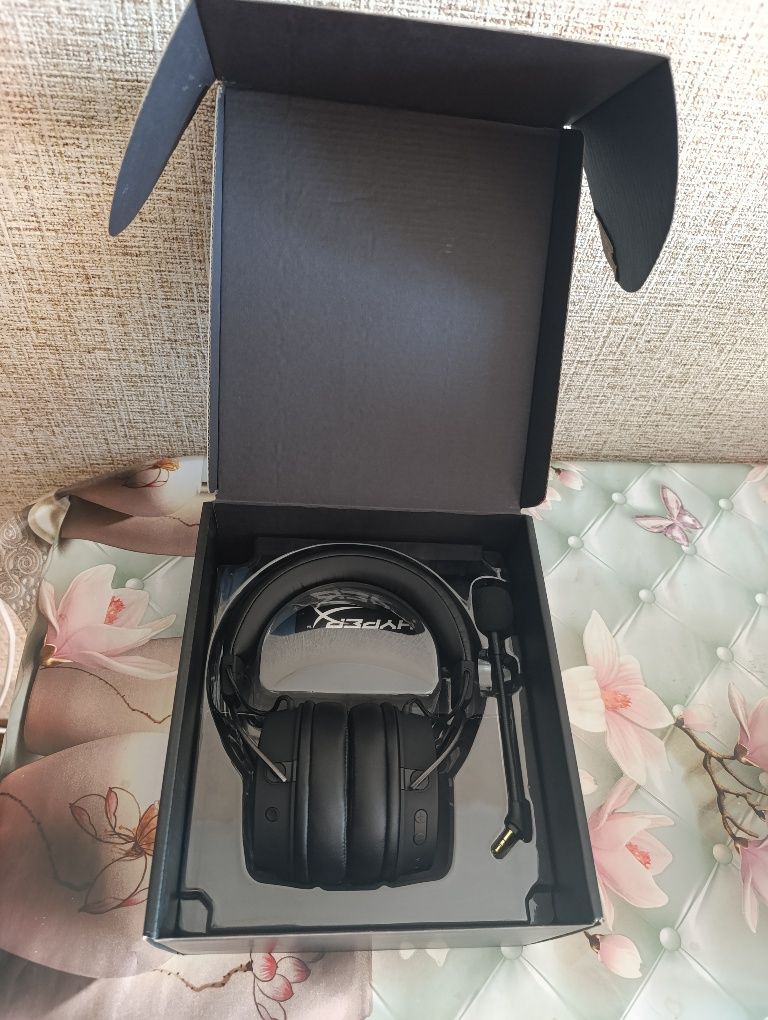 HyperX Cloud Mix naushnik