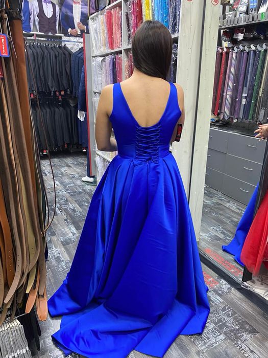 Запазена бална рокля