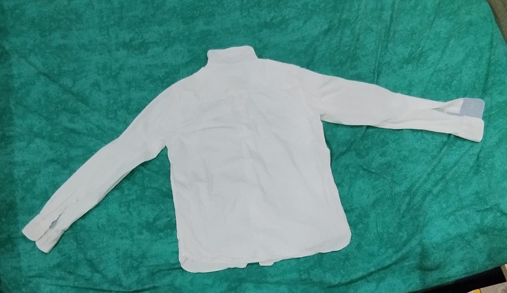 Оригинална риза на H&M