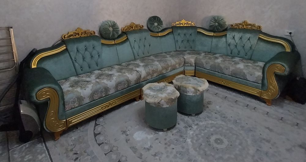 Divan kiresla xolati yangi