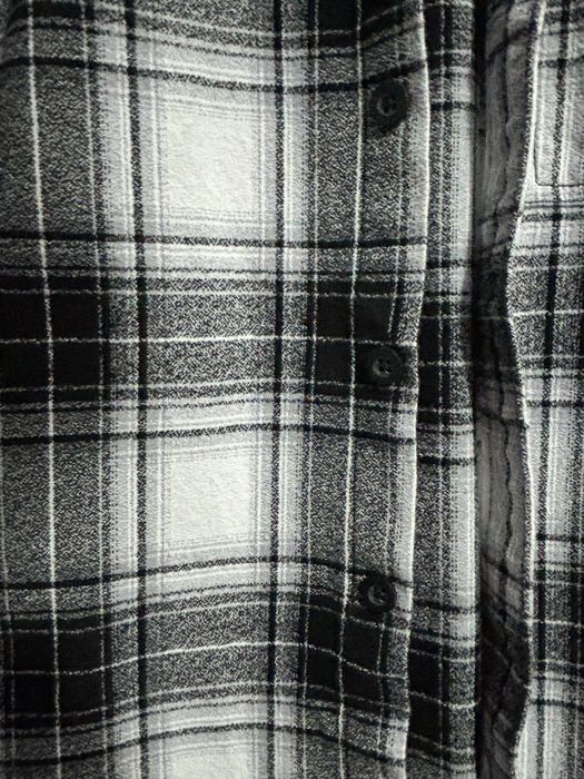 Camasa comfort fit in carouri Reserved