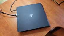 PlayStation 4 slim 500gb + maneta