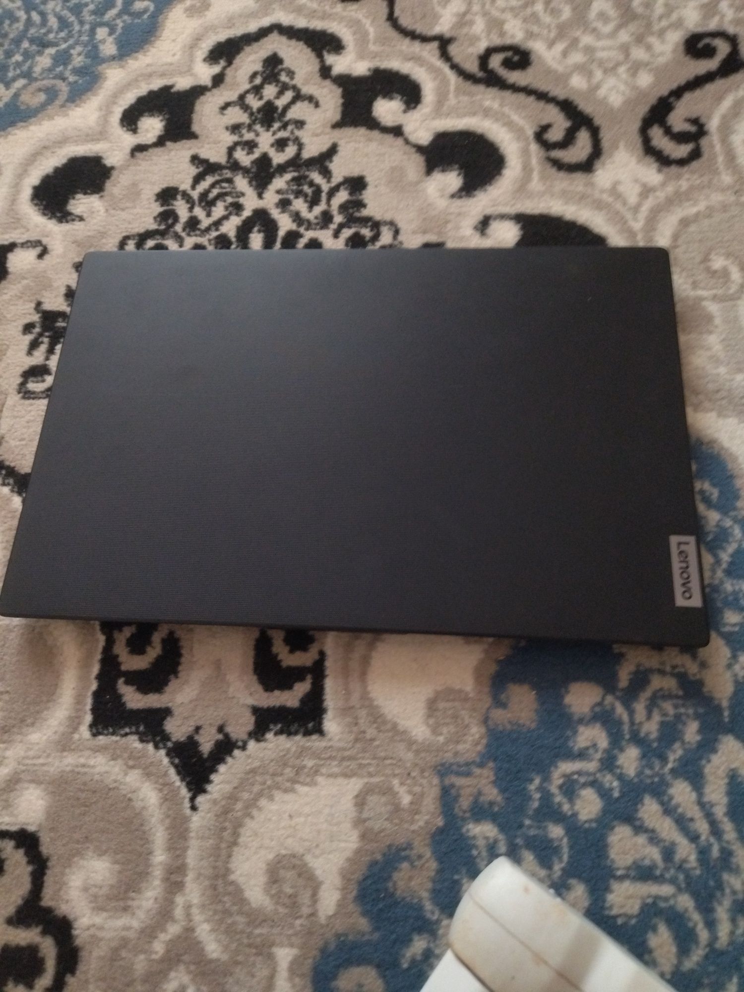 Lenovo 1T xotira 5i