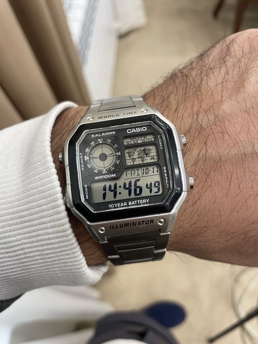 Часы Casio world time