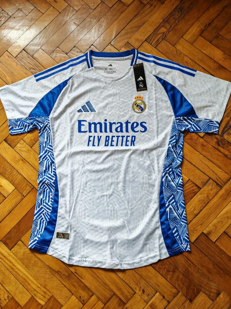 Tricou original Adidas Real Madrid Noua Varianta de joc  25/26
