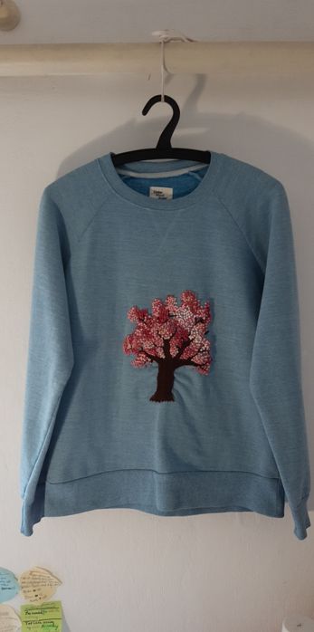 Hanorac cu broderie handmade