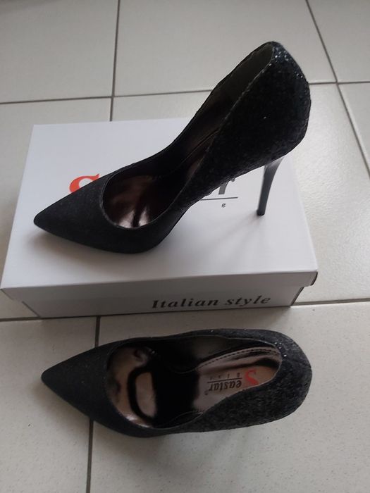 Pantofi eleganti nr.37 NOI