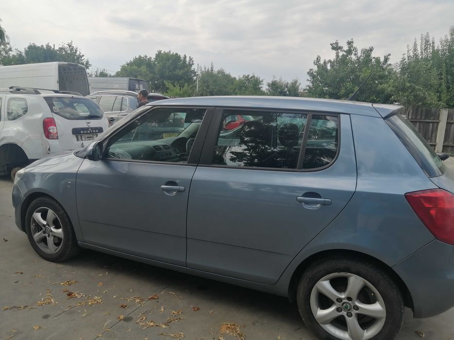 Dezmembram Skoda Fabia 2 motor 1.6