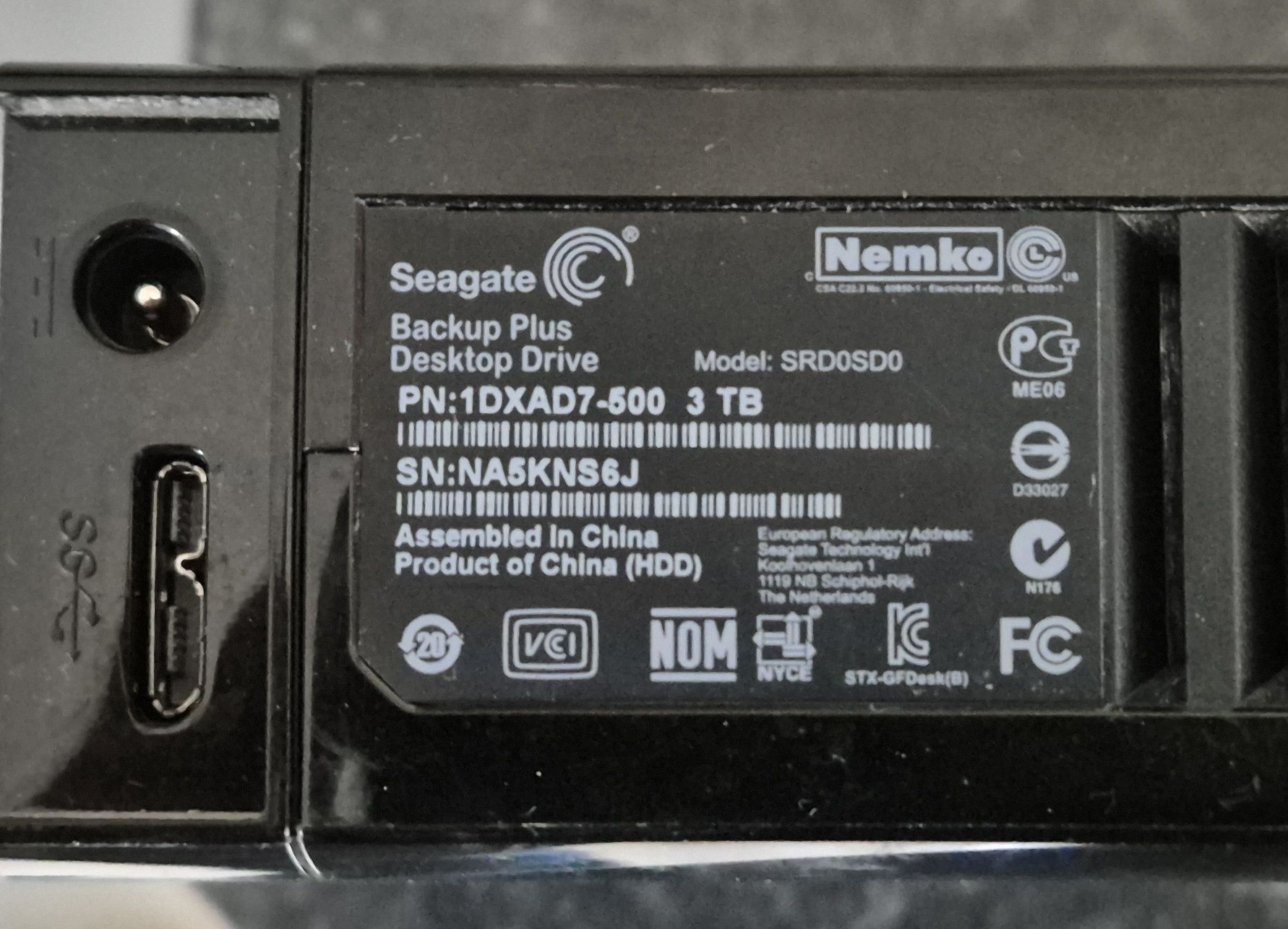 vand Hard Extern Seagate Backup Plus..capacitate  3 TB.