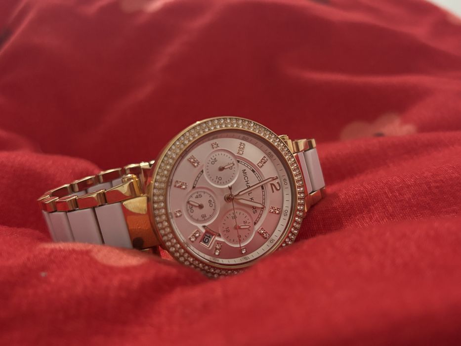 Vând ceas Michael Kors