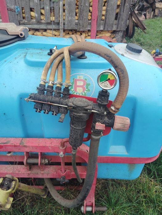 Stație de erbicidat