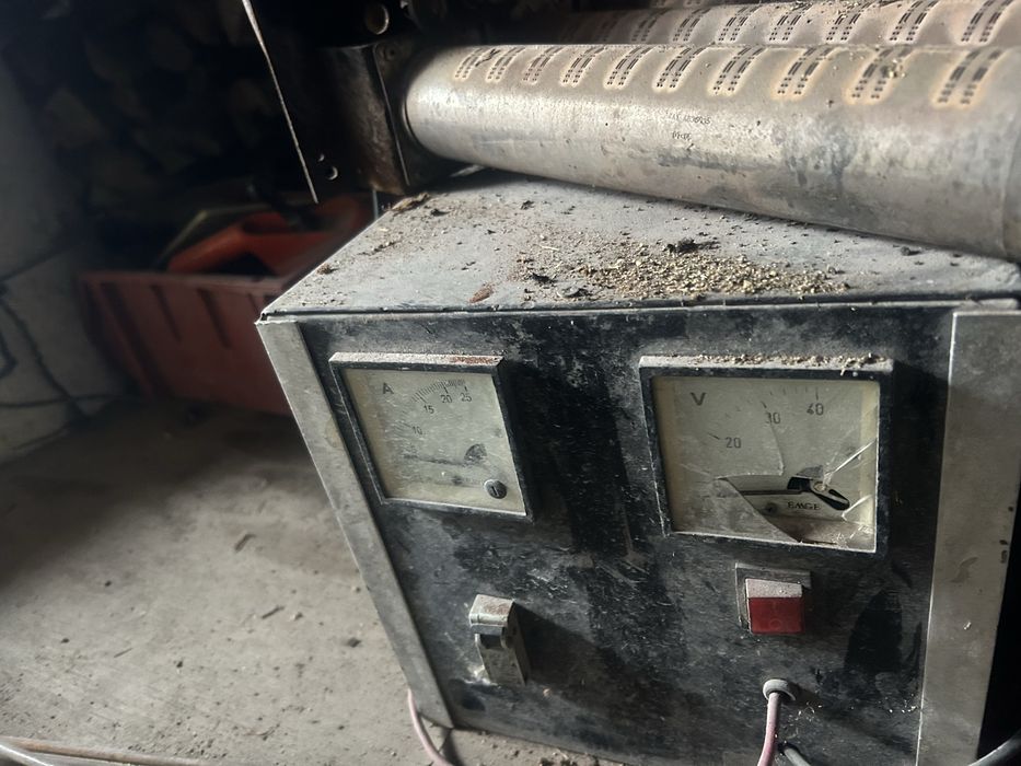 Продам зарядное устройсиво .