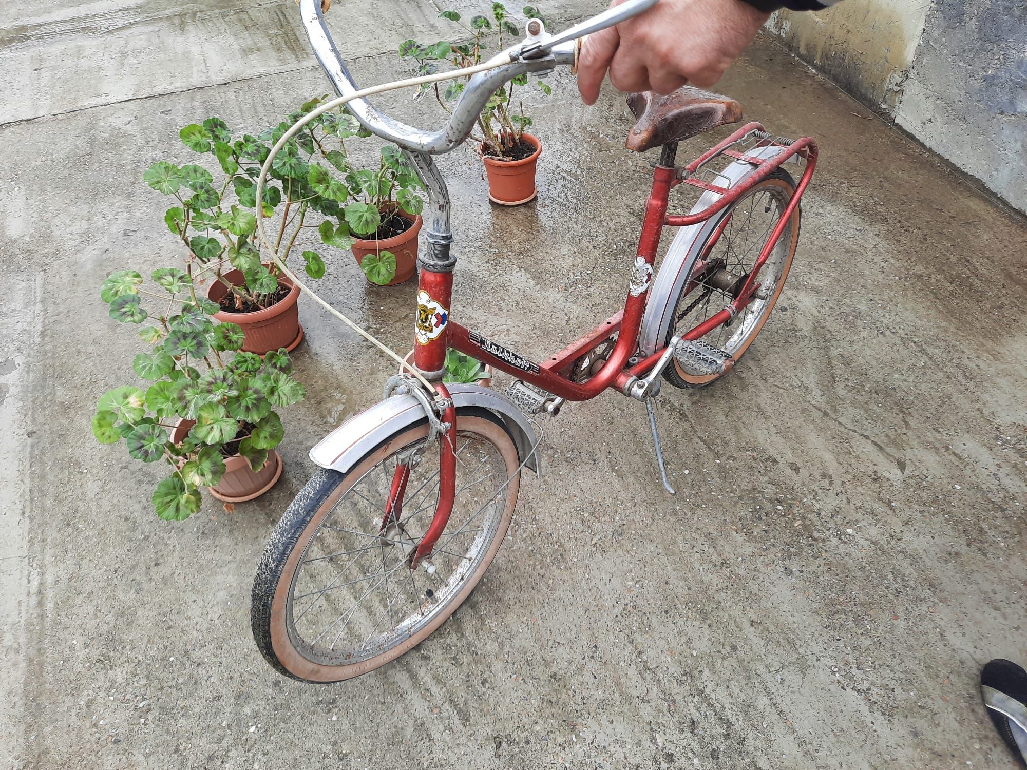 Bicicleta copii intre 4 si 8 ani