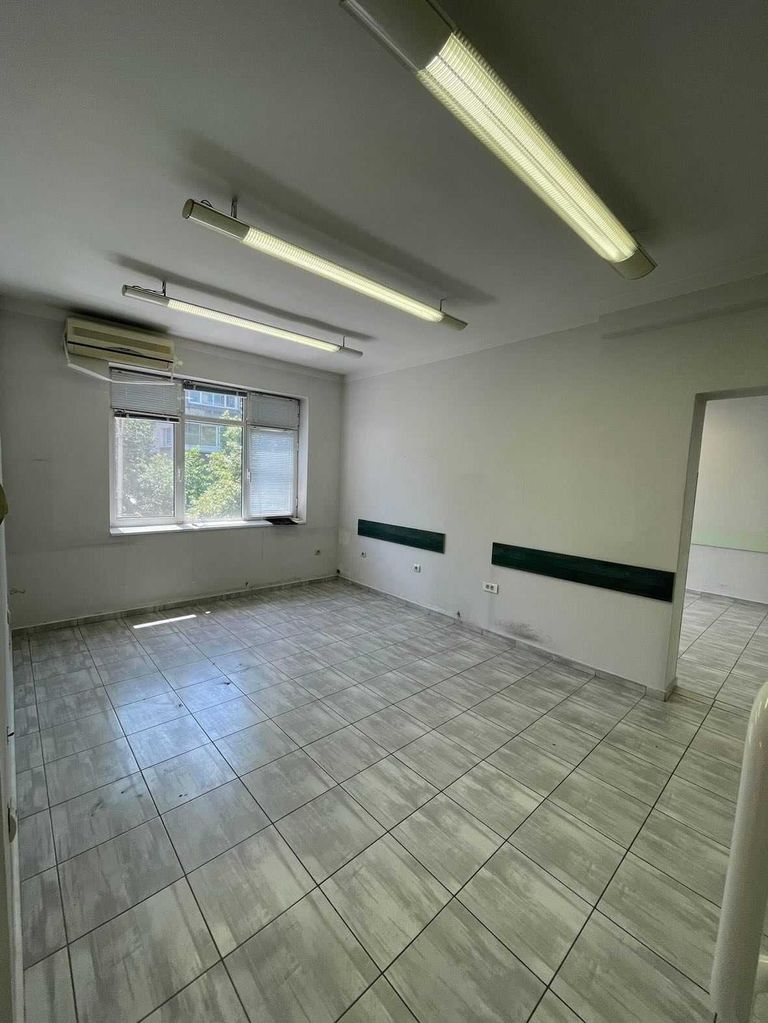 Продава се Тристаен апартамент в Стара Загора, Център - 75 кв.м за 1080 €/кв.м - Снимка #5
