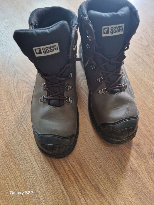 Bocanci protectie  .mărimea 44