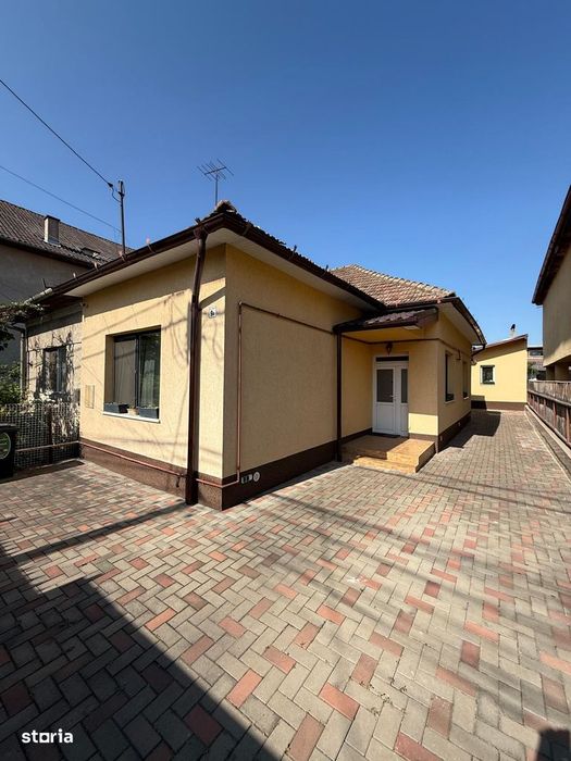 P.F.Vand casa cu teren 500 mp.