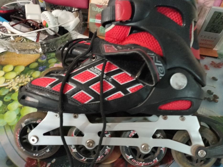 Ролики 37-40 продам. С экипировкой