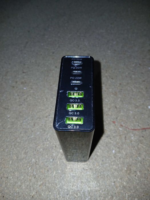 Statie de incarcare electronice casnice DEBANGSI, 96W, 6 porturi
