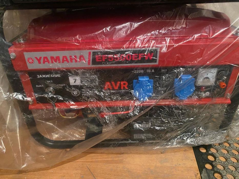 Японский бензиновый генератор (миниэлектростанция) Yamaha EF5500EFW