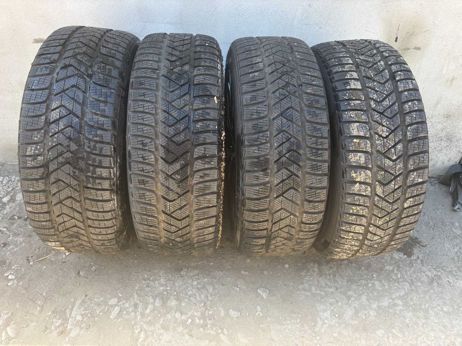 Set 4 anvelope Pirelli SotoZero 235 45 R19 ci385