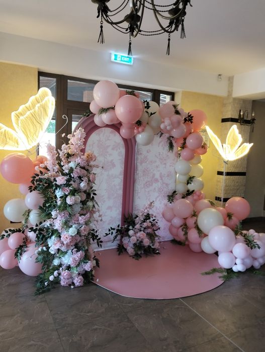 Aranjamente și decor pentru nuntă, botez, aniversari și manechine.